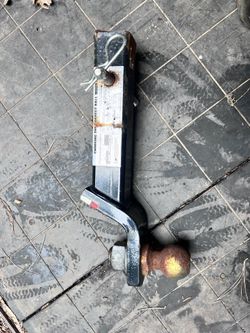 Uhaul Trailer Hitch Ball Mount 7000 Pounds 2.25 Inches  Drop Or 1 Inch Rise