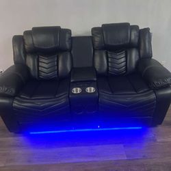 LOVESEAT AND SOFA ‼️ LIMITED OFFER ‼️