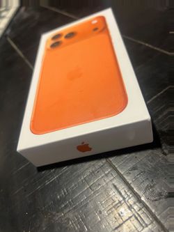 iPhone 17 pro Max factory unlocked 512gb.