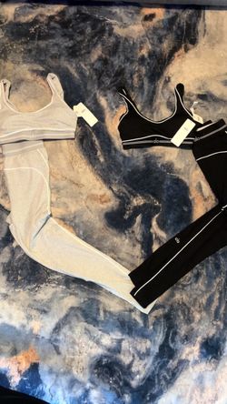 Alo Yoga Sports Bra and Leggings Set x2