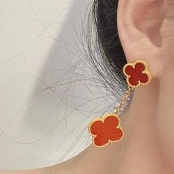 Four-Leaf Clover Double-Flower Red Agate Earrings
