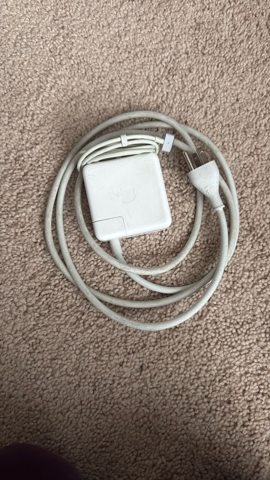 Apple 60 W MagSafe 2 Power Adapter