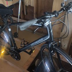 Specialized Sirrus Sport Bike In Excellent Condition! 
