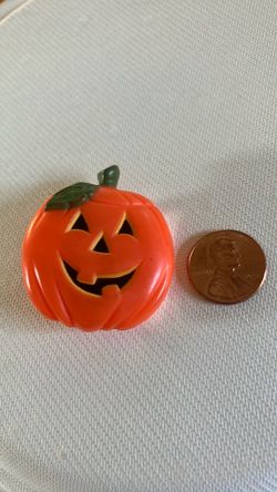 Vintage Hallmark jack-o’-lantern pin