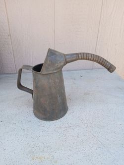 Vintage one quart oil can
