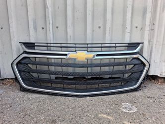 2018 2019 2020 2021 CHEVY CHEVROLET TRAVERSE FRONT BUMPER GRILLE GRILL ORIGINAL USED