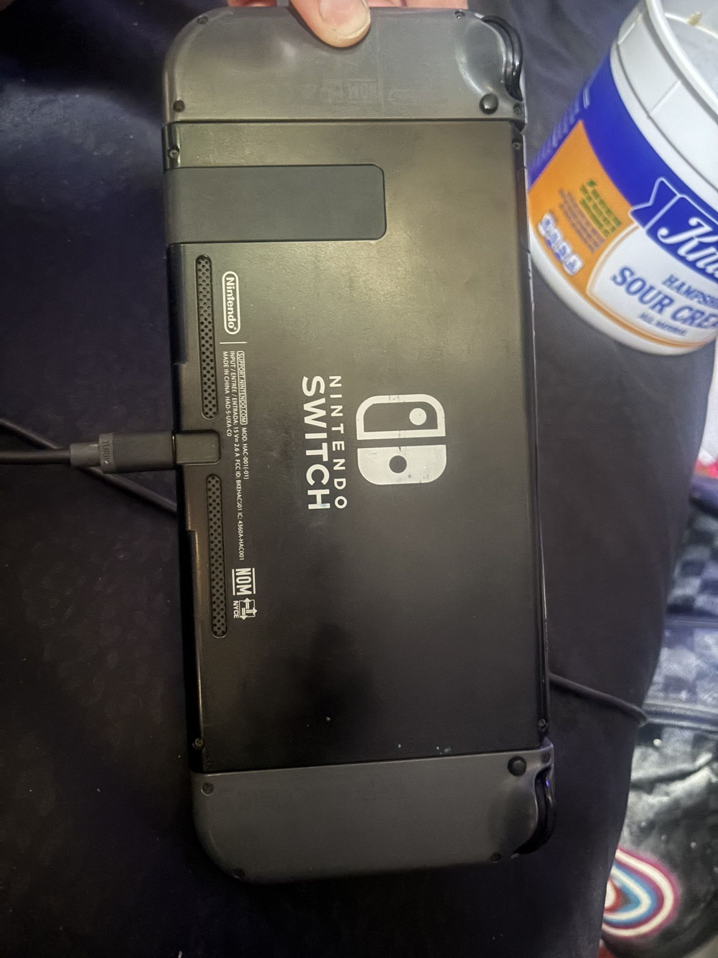Nintendo switch W/ 10+ Games, 256gb SanDisk add Card + More Accessories 
