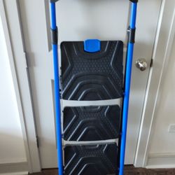 Kobalt 3 -Step 300-lb Capacity Steel Foldable Step Stool