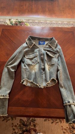 Elfric Eden Jacket!!! able to drop off or be picked up today. NEED GONE TODAY!