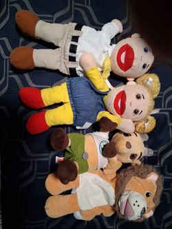 White Family Puppets