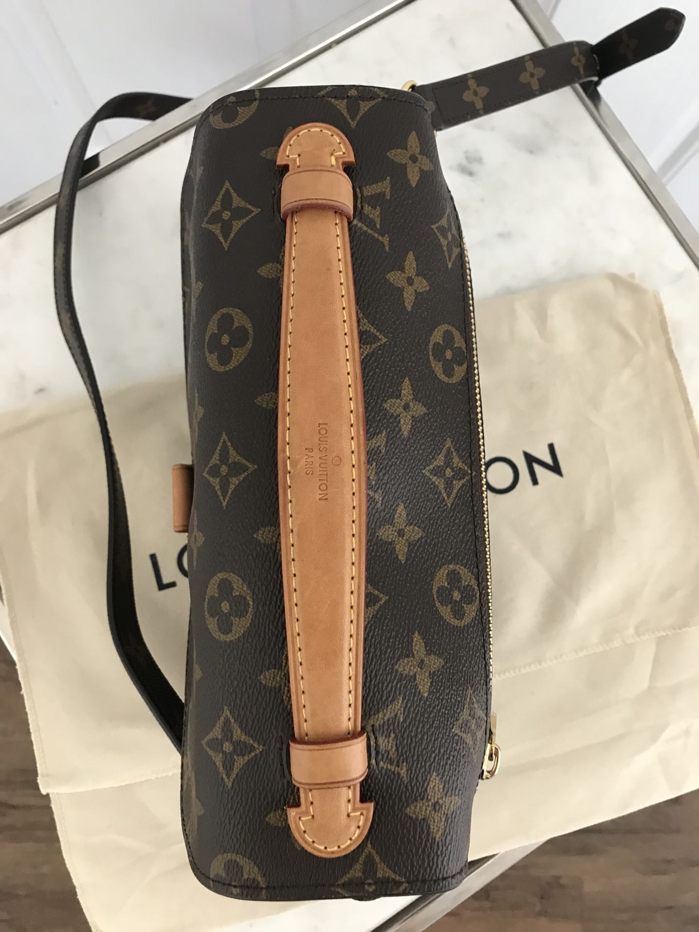 SALE‼️Louis Vuitton Pochette Metis Bag, Luxury, Bags & Wallets on