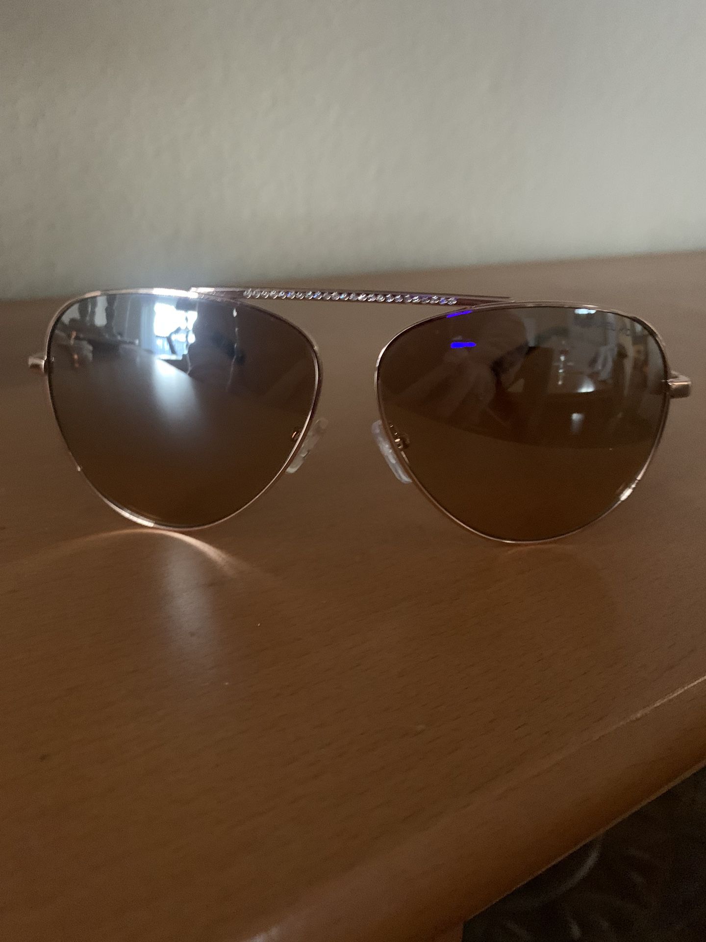 Sunglasses with Case - Michael Kors 