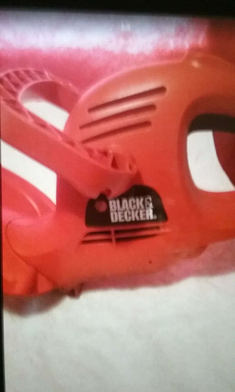 Black & Decker Hedge trimmer TR1700