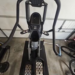 Bowflex MAX trainer