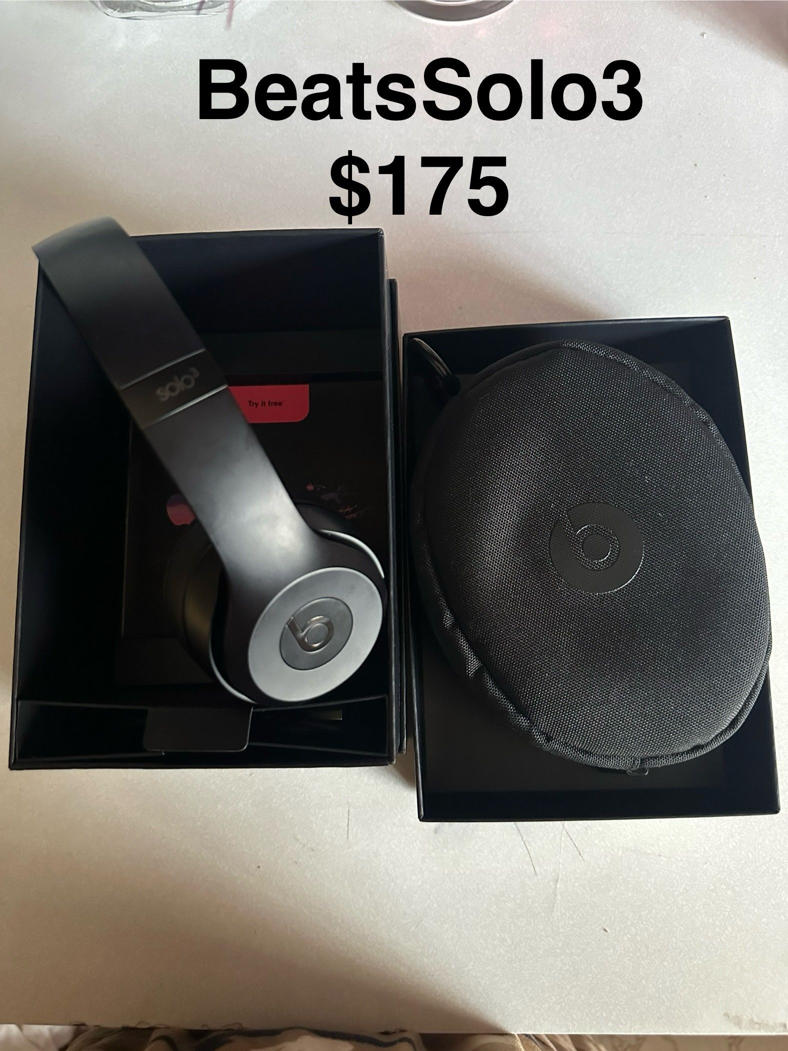 BeatsSolo3 Headphones 