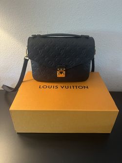 Louis Vuitton Pochette Black And Gold Bag