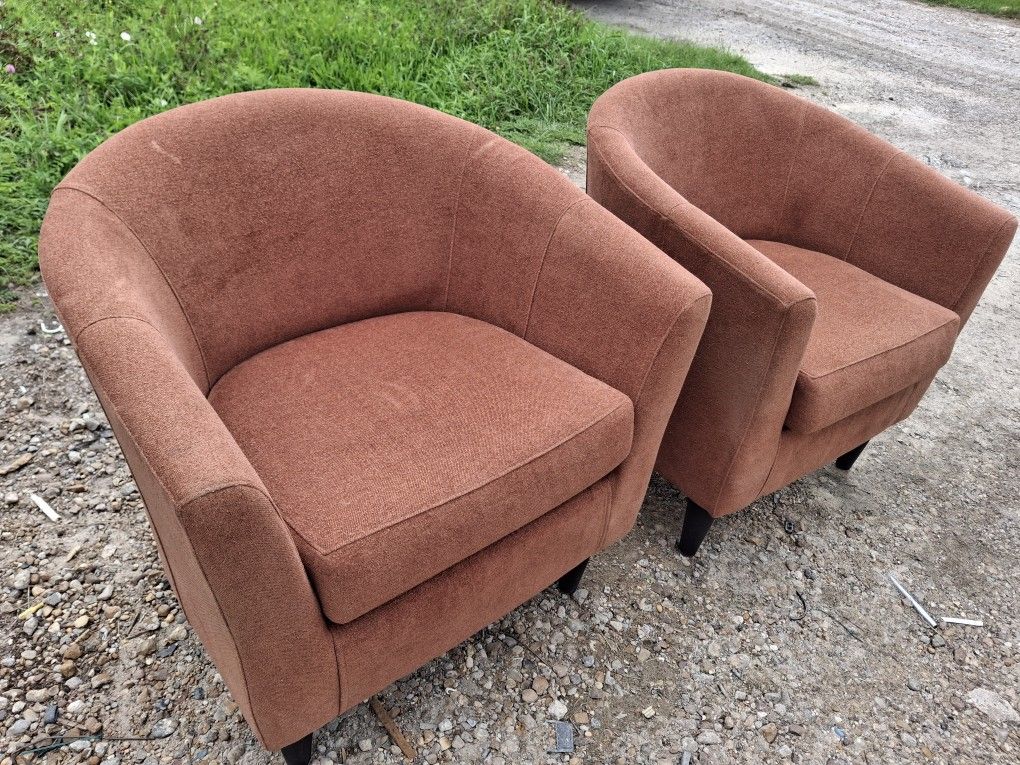 2 Sofa Chairs