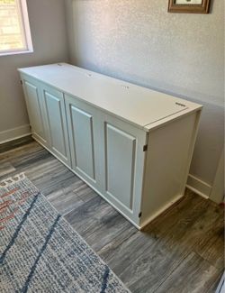 White Queen Size Cabinet Murphy Bed