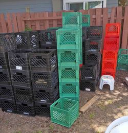 20 Milk crates
