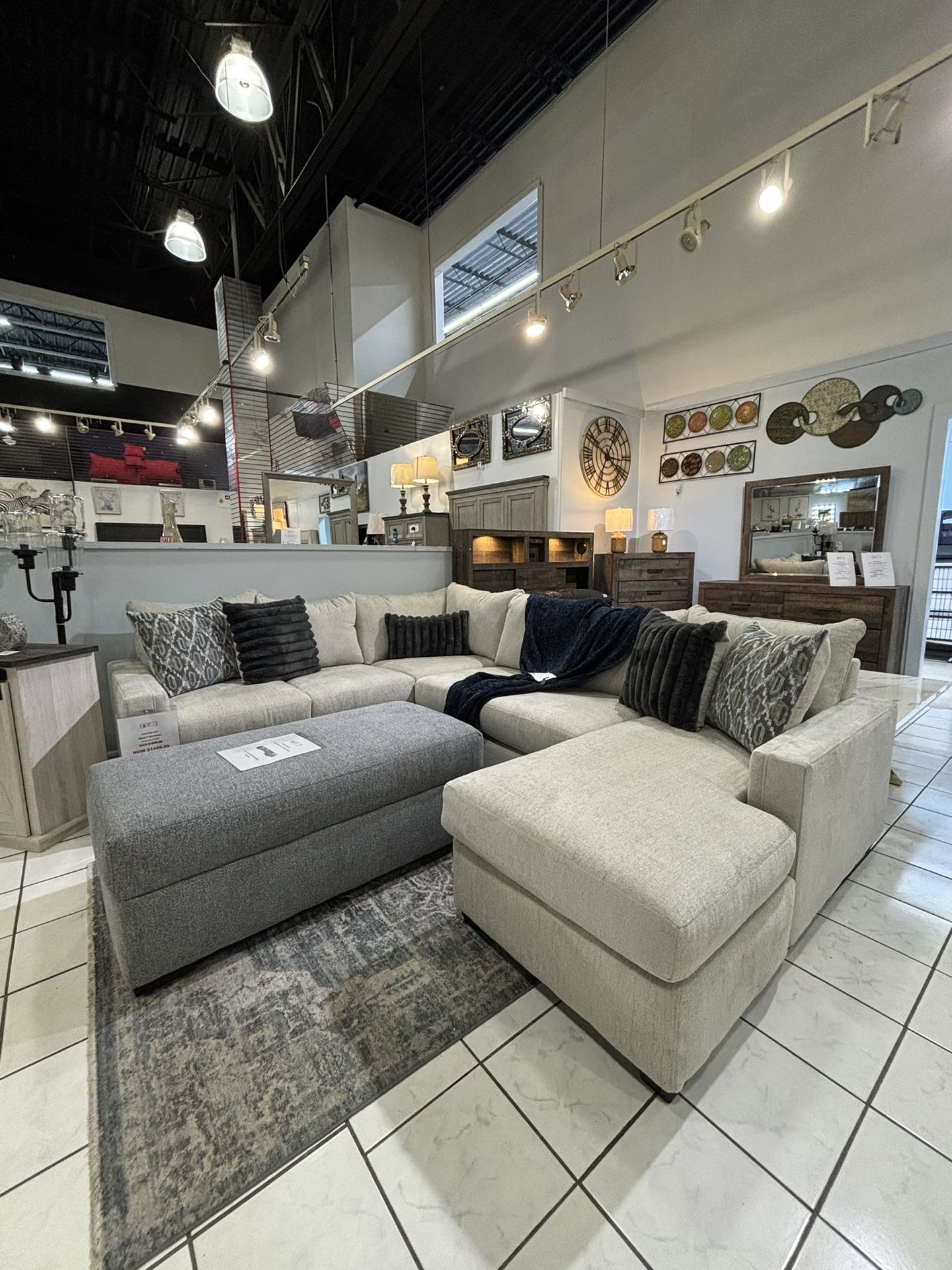 Beautiful Sectional With Chaise - Brand New - At Furnitureexpo