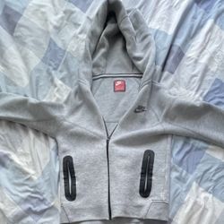 Grey Nike tech fleece jacket  Size medium 100% Authentic .