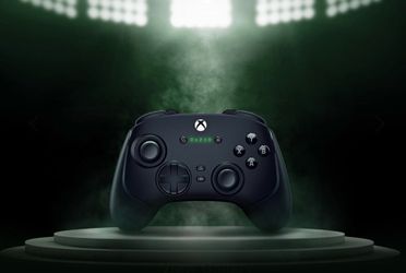 Razer Wolverine V3 Pro Wireless Xbox/PC Controller – Excellent Condition