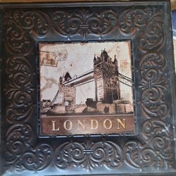 Home Decor London & Rome Metal Wall Plaques