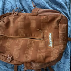 vintage supreme back pack 