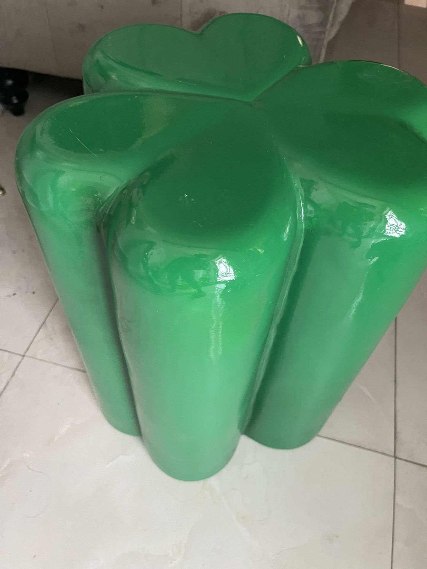 Green Clover Leaf Stool