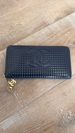 Women’s wallet brand new $18