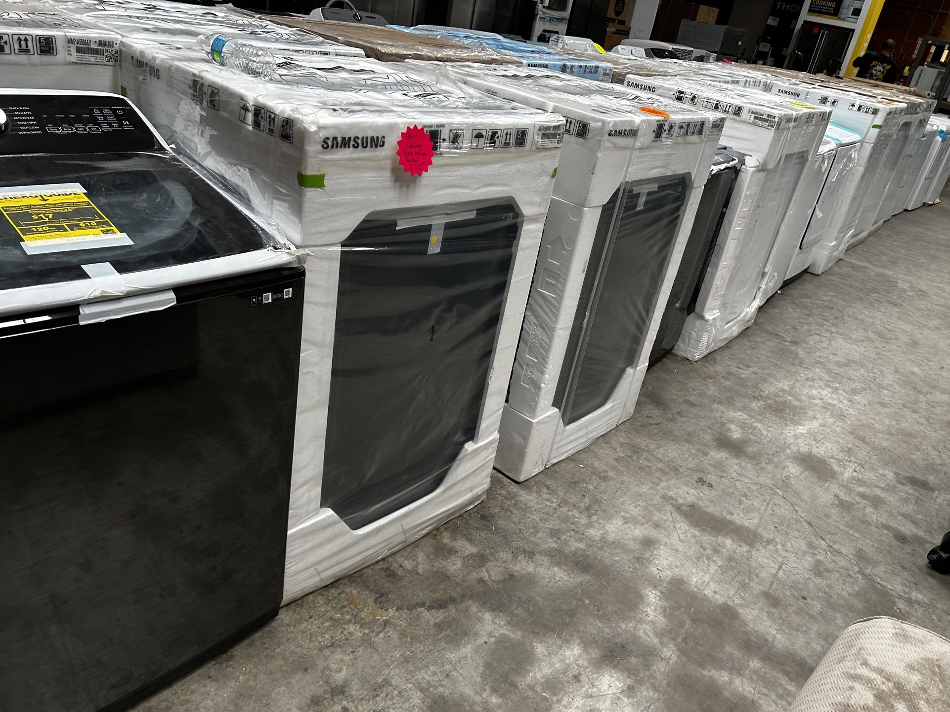 New In The Box Washer And Dryer Sets! Financing Available!