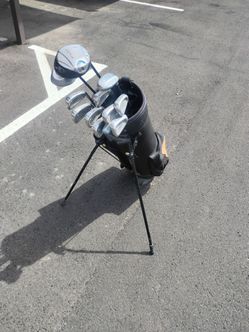 Men's Complete Set! Golf Clubs!