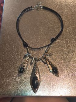 🖤Bohemian Silver-Tone Statement Necklace with Black Stones🖤