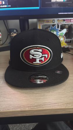 New Era 9FIFTY 49ers, sticker on licensed hat.