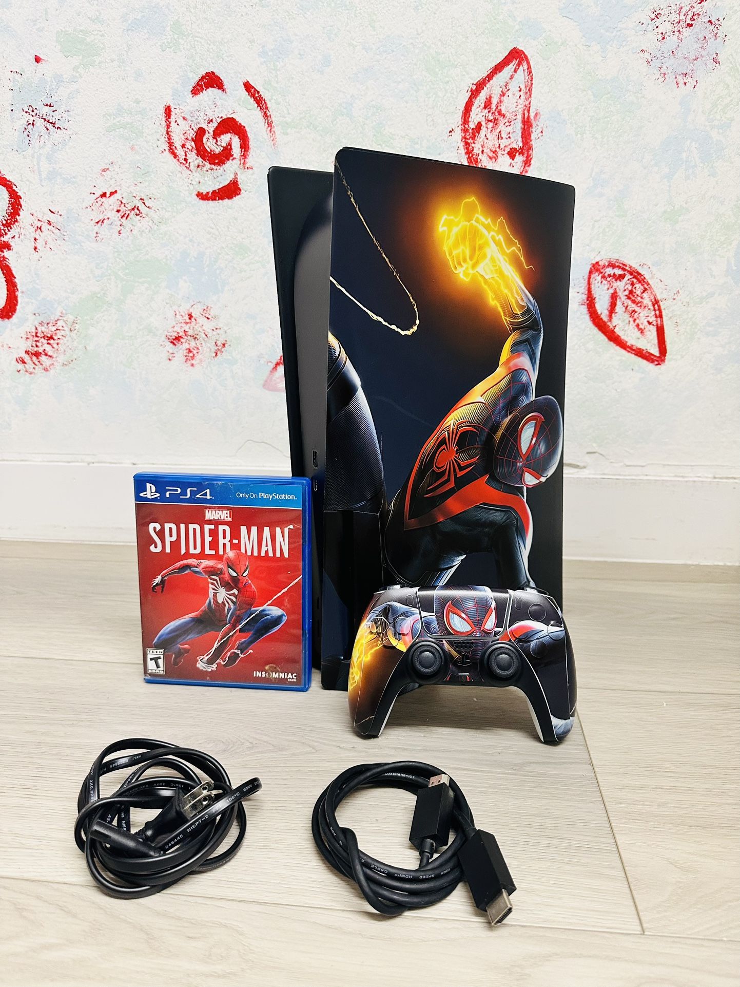 Sony PlayStation 5 - 825GB , Bonus 1 Game Spider Man ( Used Very New )