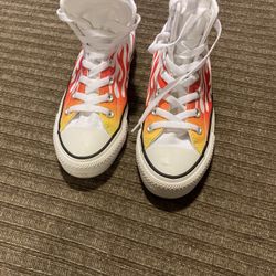 converse Size 6 Womens