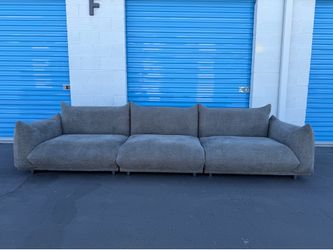 3 Piece Gray Modular Couch 🚛🚚 Free Delivery 🚛🚚
