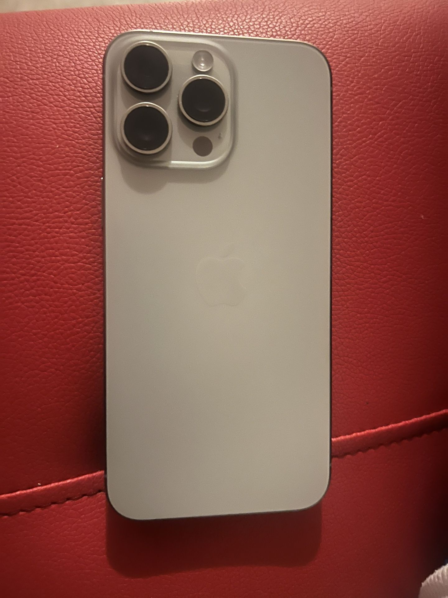iPhone 16 plus