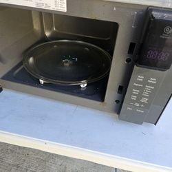LG Smart Inverter Microwave $60 