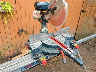 Bosch 12-inch Dual-Bevel Sliding Compound Miter w/ Stand