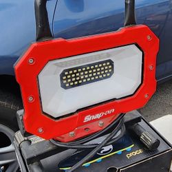 Snap On 2000 Lumens Work Light!

