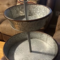 Galvanized 2 Tier Tray Farmhouse . Read Description