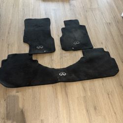 Infinit M35x Engine Covers & Mats 
