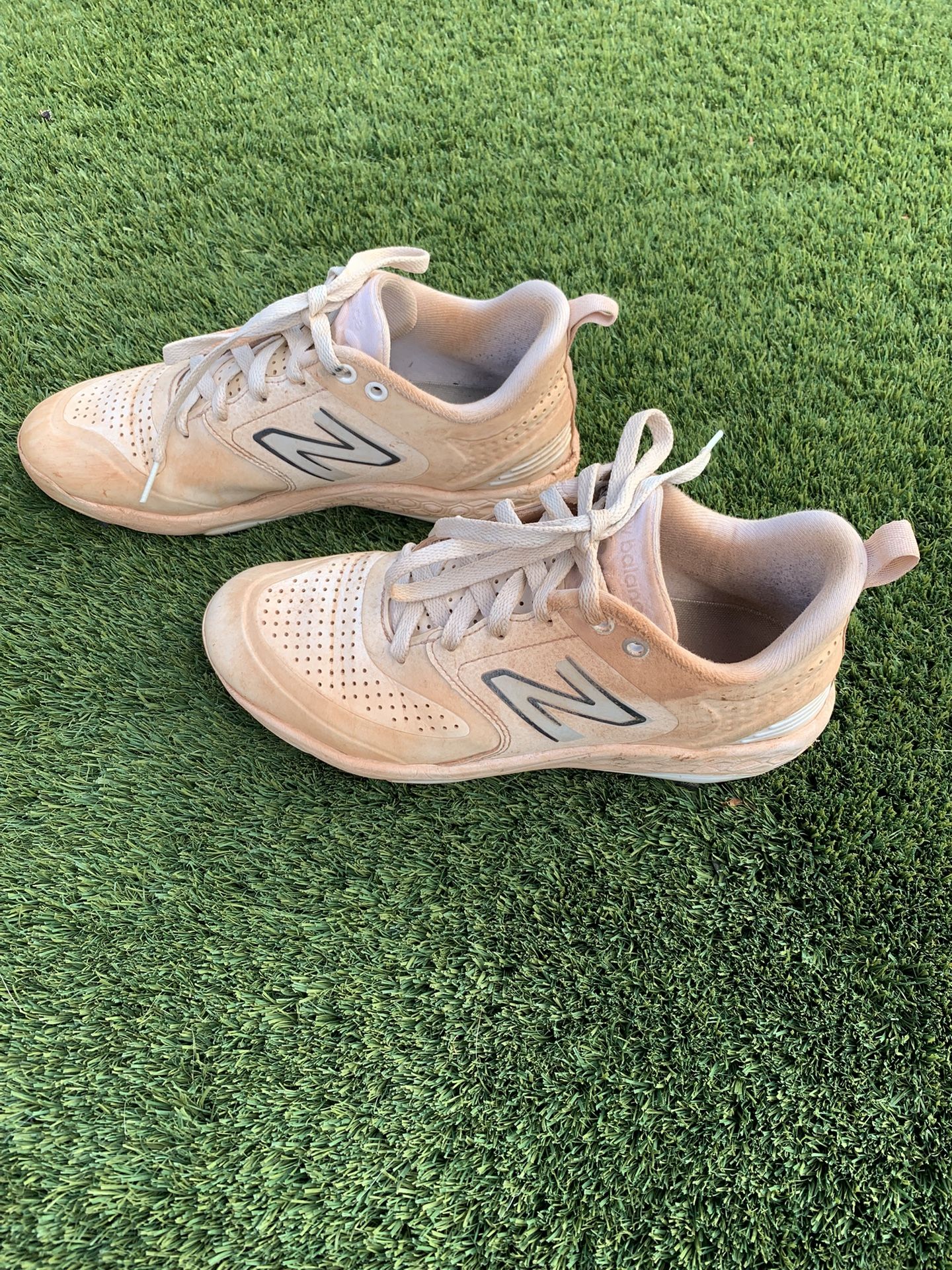 Metal New Balance Baseball Cleats