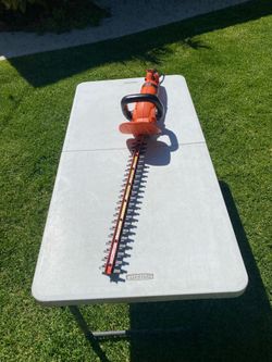 Heavy Duty Like New 24” B&D Hedge Trimmer