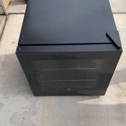 Wine Cooler / Fridge 