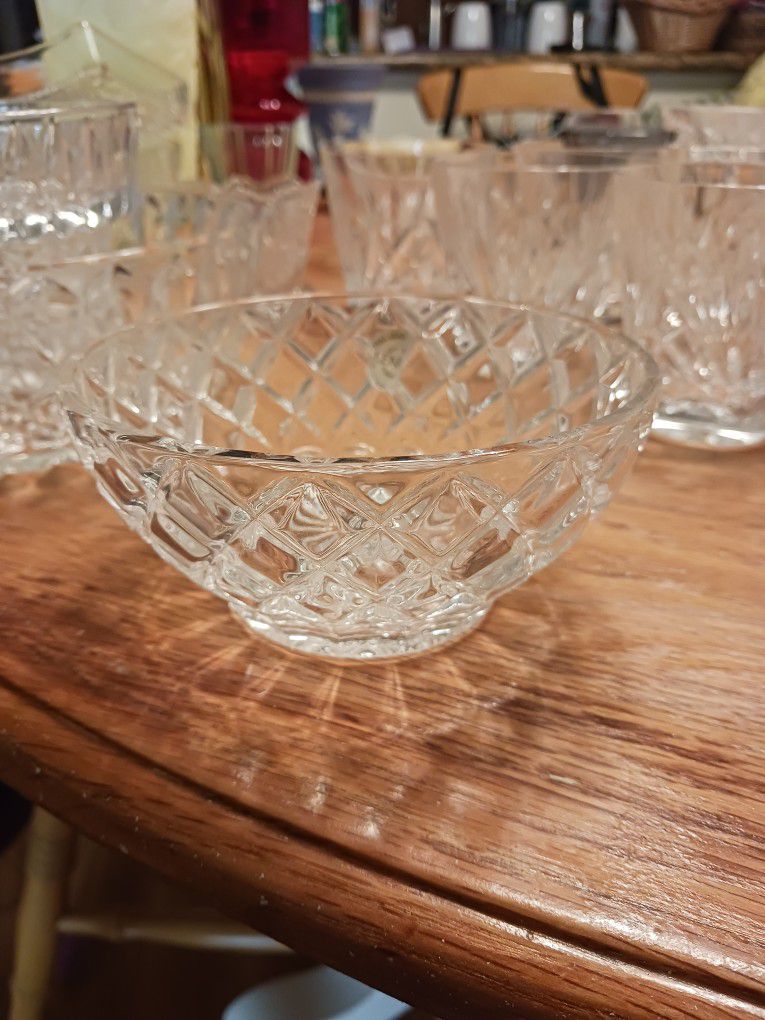 Decorative Glass Bowl 