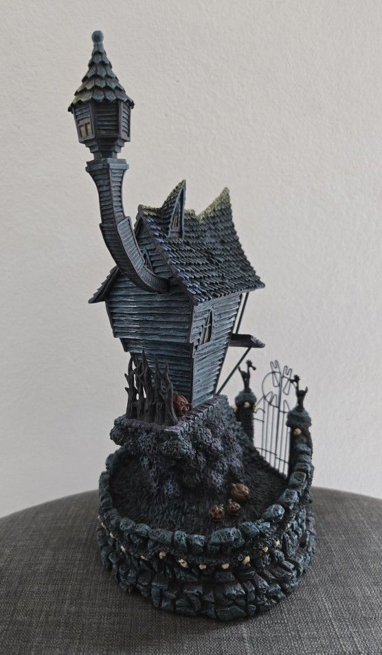 Disney The Nightmare Before Christmas Jack Skellington House Hawthorne Village NBC Collection