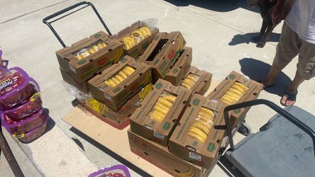 Free ripe bananas