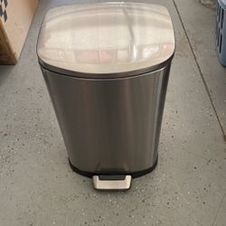 Thrash Can